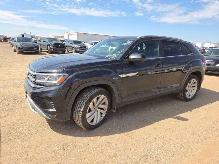 2021  Volkswagen  Atlas Cross Sport SE  SUV 4D