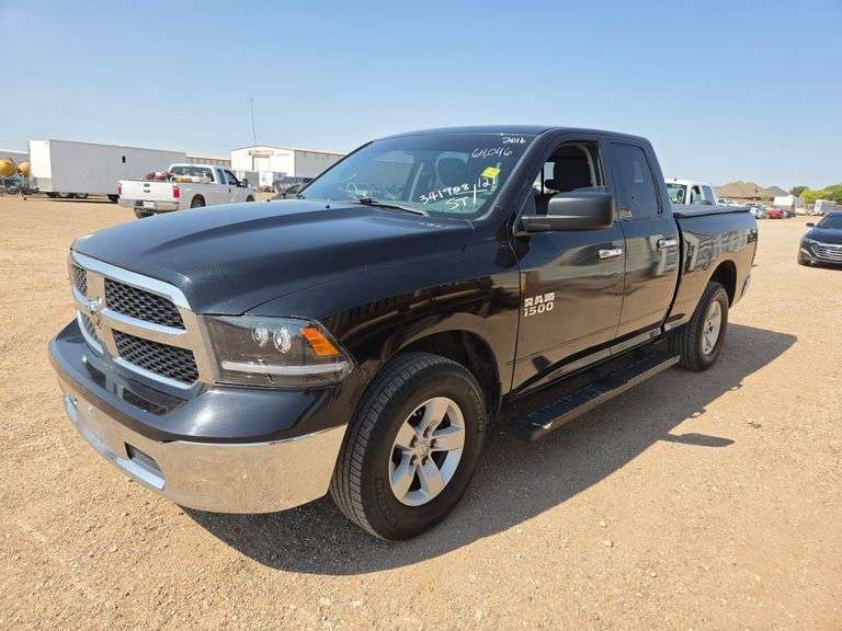2016 Ram 1500 SLT Quad Cab 4D