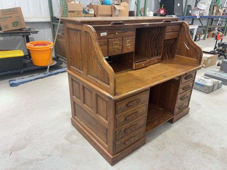 Oak Roll Top Desk   (With Key)