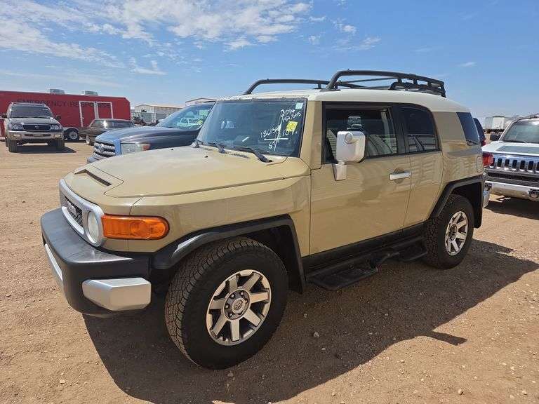 2014  Toyota  FJ Cruiser   SUV 4D