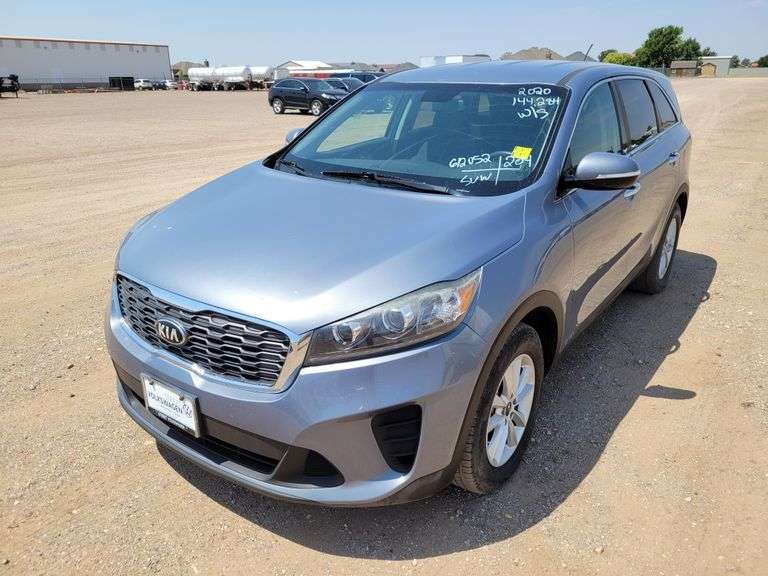2020 Kia Sorento LX SUV 4D