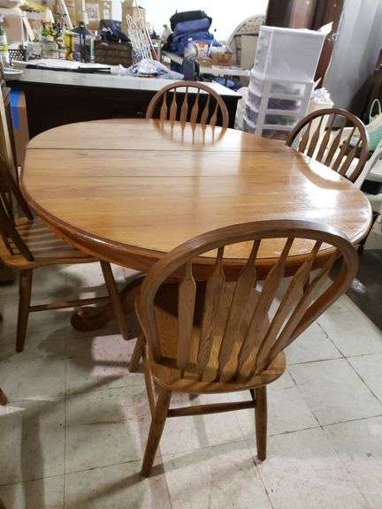 Kitchen Table & 8 chairs