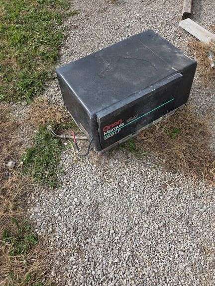 Onan Marquis Gold 5500 LP Generator Unit