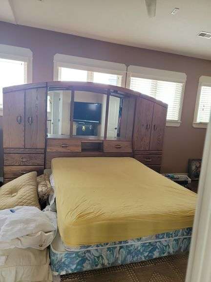 Queen size cabinet headboard & bed in upstairs room