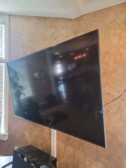 Samsung flat screen 80-in TV