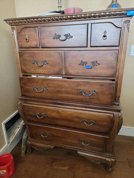 Kathy Ireland Dresser no contents upstairs bedroom