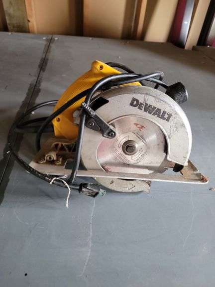 Dewalt 7 1/4" Circular saw in basement