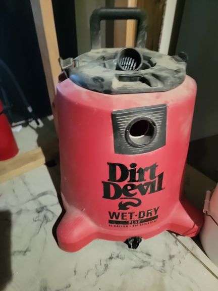 Dirt devil wet / Dry in basement