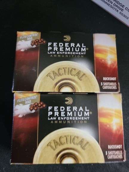 Federal premium 12 gauge 2 and 3/4 in buckshot ,10 shotgun shells , new in box