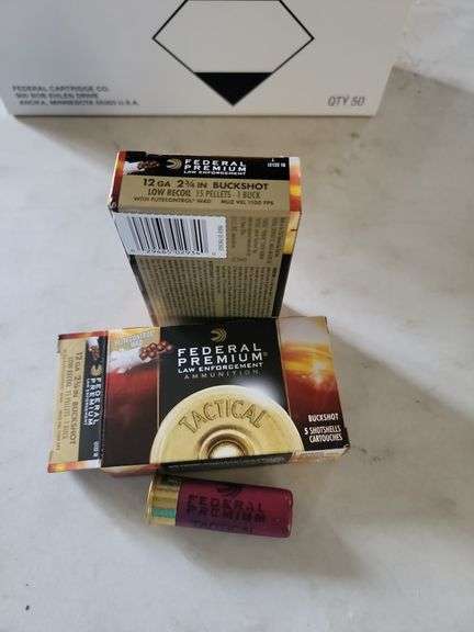 Federal premium law enforcement shotgun shells 12 gauge 2 and 3/4 in, 10 shells