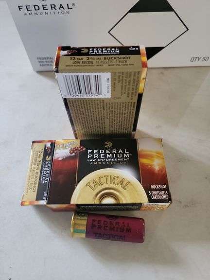 Federal ammunition premium law enforcement shotgun shells, 12 gauge 2 and 3/4-in, 10 shells