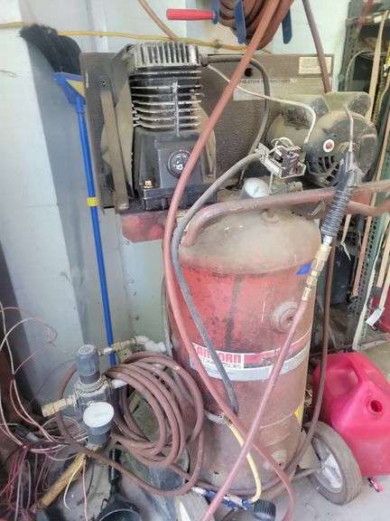 Sanborn Air compressor