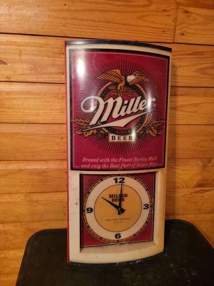 Red Miller. Sign Red Miller lite sign - Advantage Auction