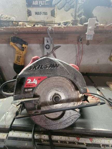 Electric skill saw, 13 amp 2.4 horsepower circular saw