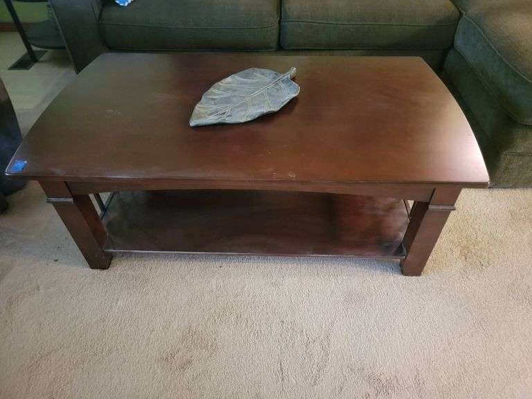 Rectangular Wooden Coffee Table with Shelf and leaf shaped tray
