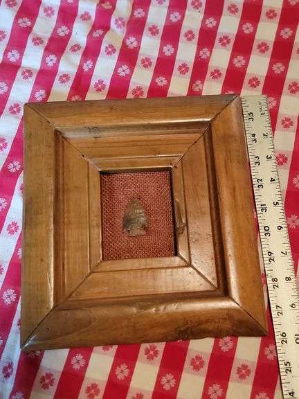 Arrowhead in in vintage frame