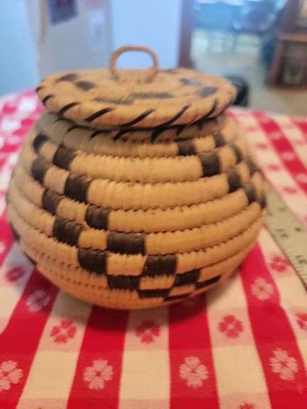 Native American woven basket with lid approximately 6 in