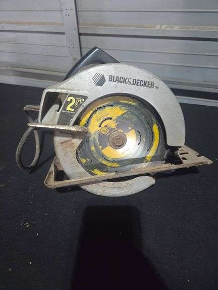Black & Decker 7-1/4 Inch Circular Saw
