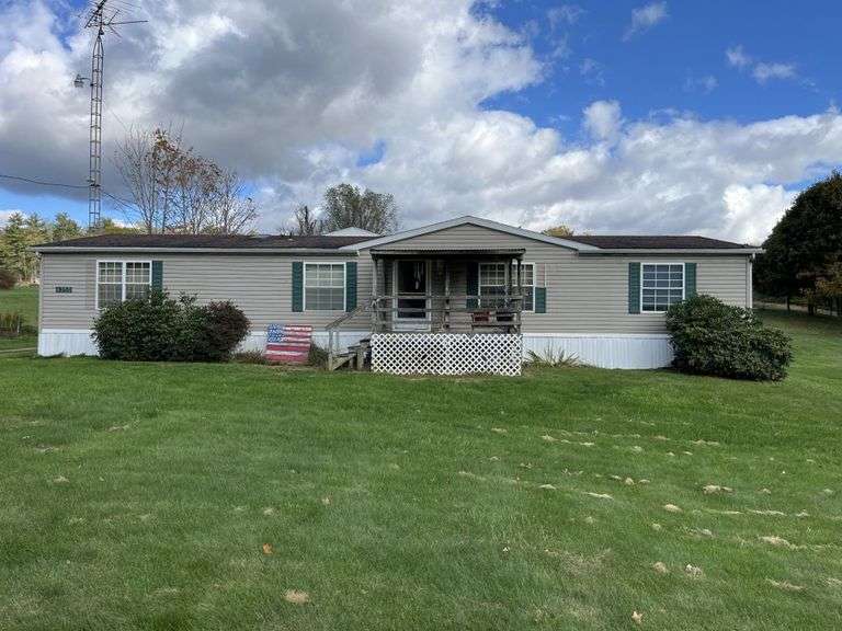 Home on 1 Acre w/ Large Garage