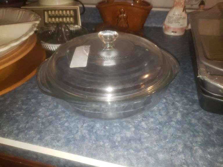 3 Glass Pyrex Dishes (One Has Chipped Handle)