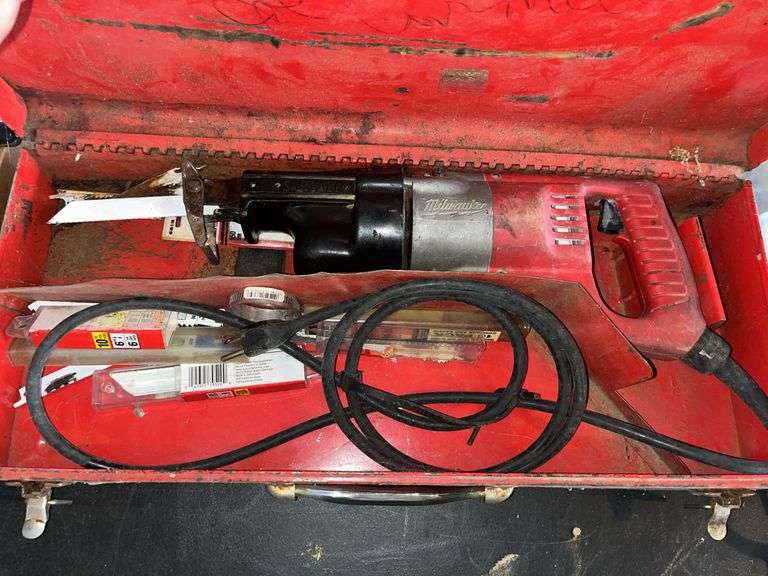 Heavy Duty Milwaukee Corded Sawzall