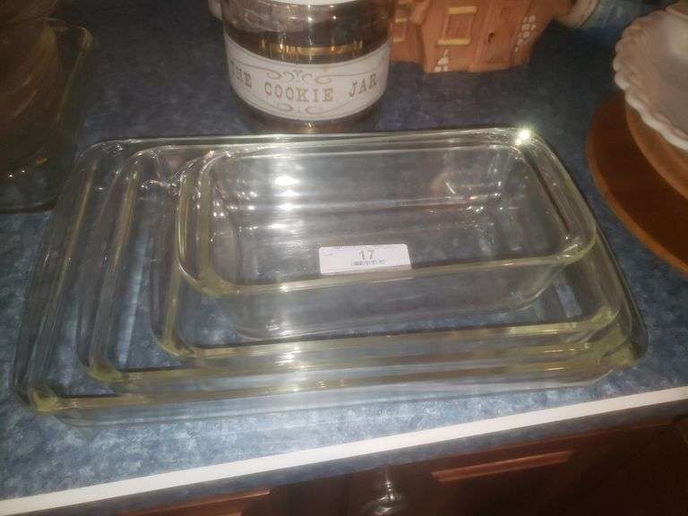 4 Pyrex Baking Dishes