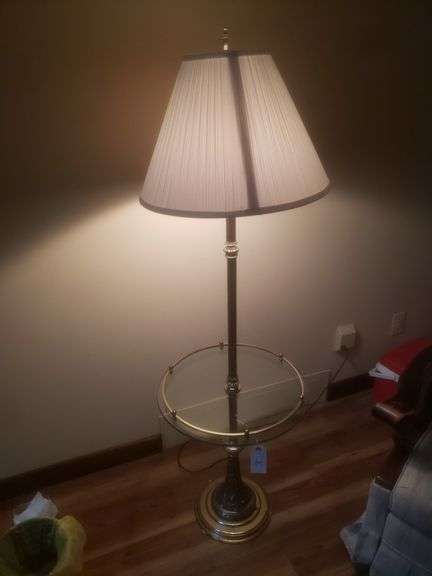 Floor Lamp/Side Table (Works)