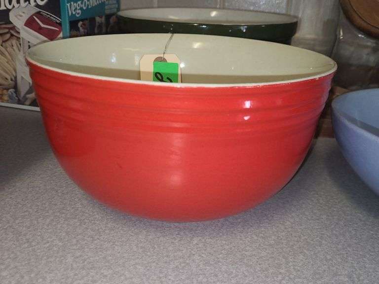 3 Vintage Hall Bowls