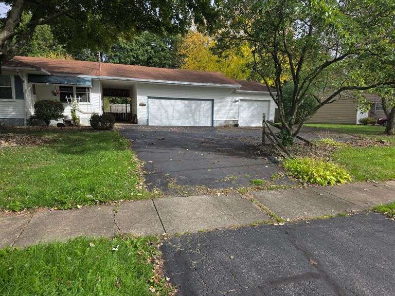 Ranch Home on City Lot