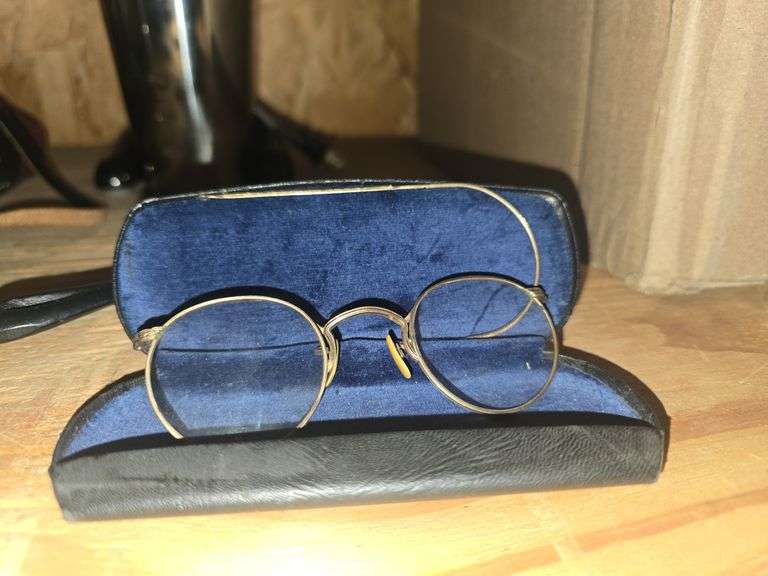 Gold Filled Vintage Glasses (Damaged/Missing Arm)