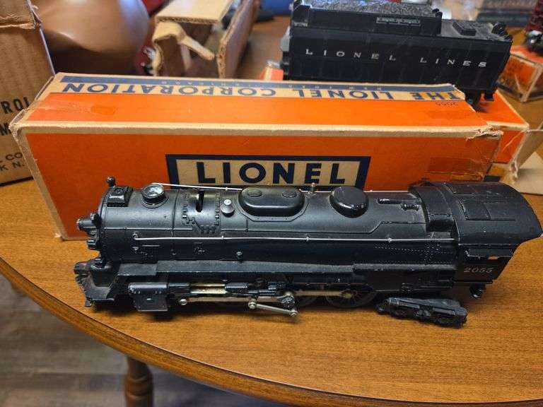 6 Lionel Trains W/ Original Boxes & Multi Control Transformer 1033 90 Watts Boxes Have Some Damage
