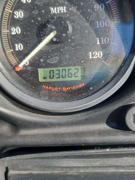 2007 Harley-Davidson FLHTCU Ultra Classic, Dead Battery, Has Not Run in Approx. 1 Year, Has Title