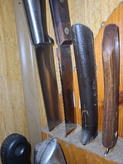 Wall Mounted Knife Holder And Knives