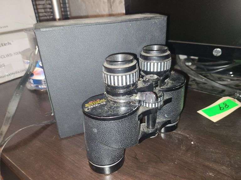 Tasco 6X-12X32 Binoculars With Case