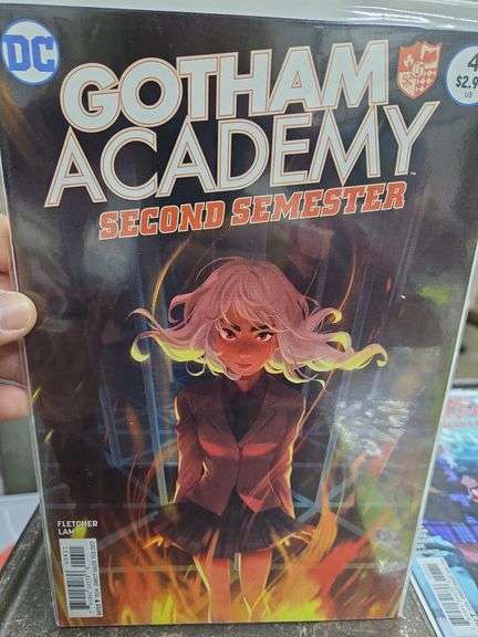4 New Gotham Academy Comic Books