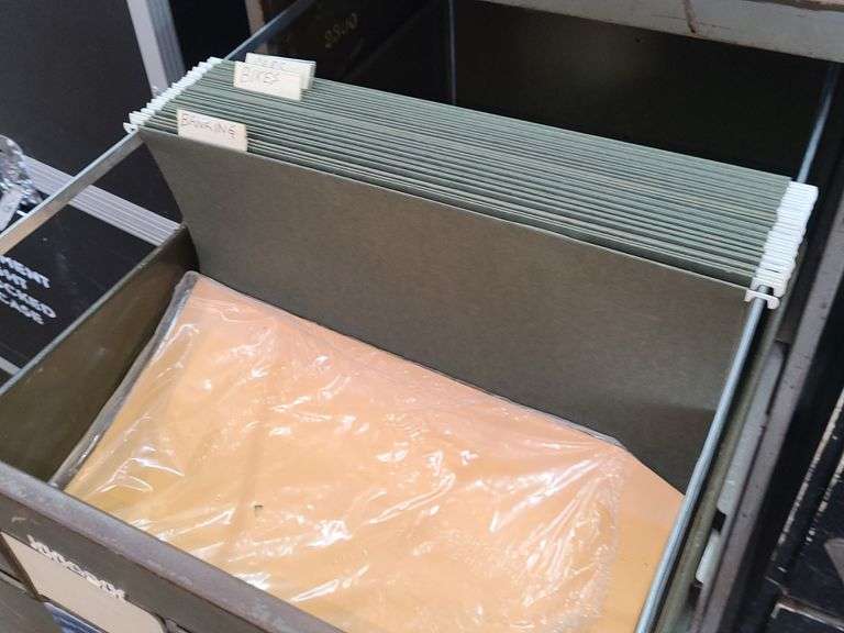 3 Drawer Filing Cabient