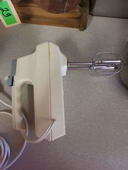 Sunbeam Hand Mixer