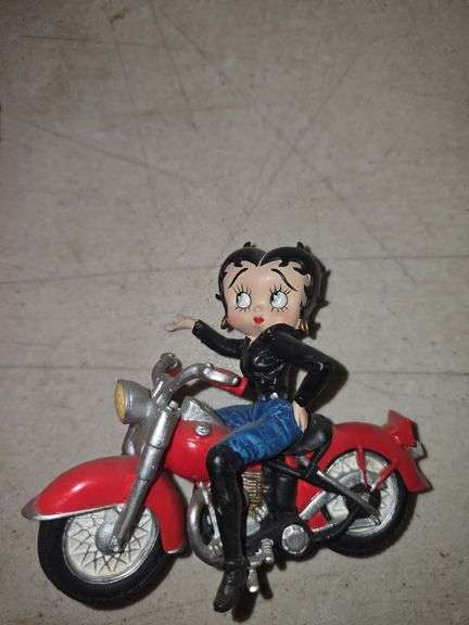 12 Pc Holiday Village Set, Assorted Decor