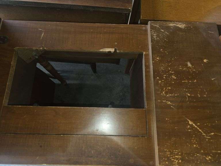 Sewing Table (No Sewing Machine)