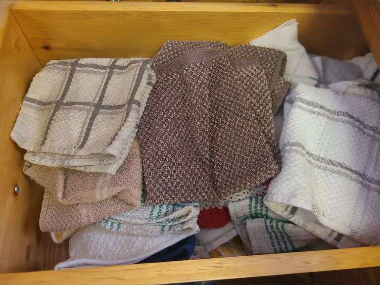 3 Drawers Of Assorted Towels