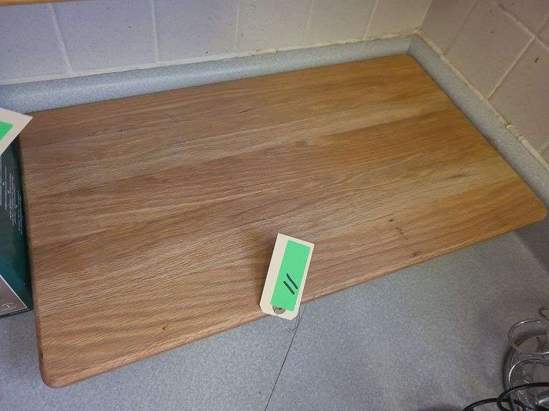 2 Wooden Cutting Boards