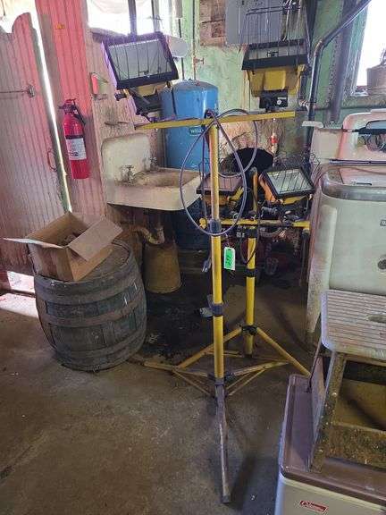 2 Sets Of Shop Lights