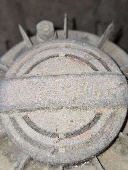 Vintage Speedy Pump