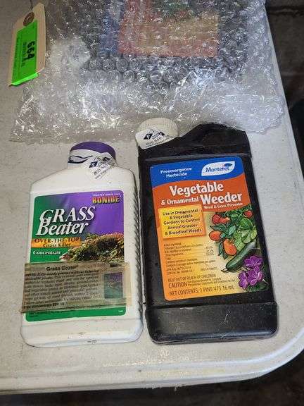 2 Bottles Of Vegetable Weeder And 1 Bottle Of Grass Killer