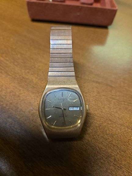Vintage Dufonté By Lucien Piccard Quartz Watch.