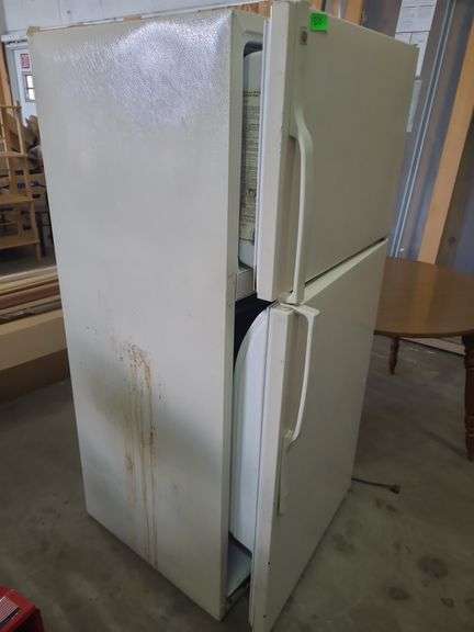 General Electric Refrigerator (Works)