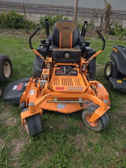 Scag Cheerah Heavy Duty Commercial Zero Turn Runs & Drives 1583 Hrs 52" Deck W/ Roll Bar