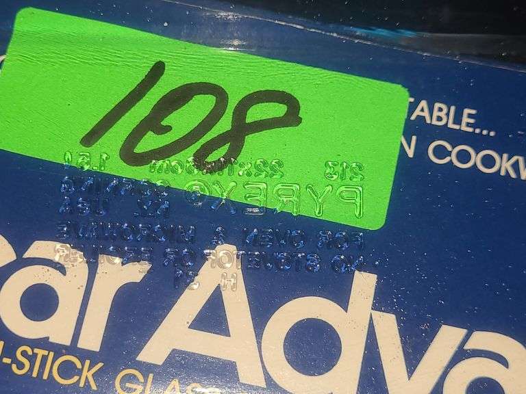 Pyrex Baking Dish With Box