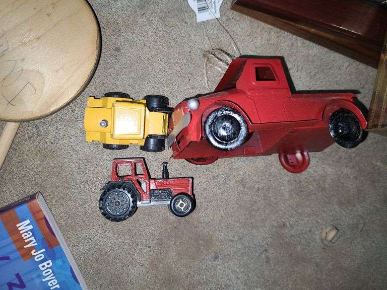 2 Boxes Of Office Supplies, Shelf Liner, Size 6 Crocs, Cash Drawer, Shower Curtain, And Painted Saw Blades