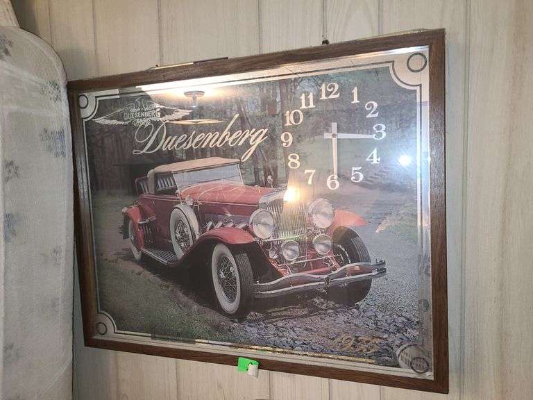 1935 Duesenberg Car Clock